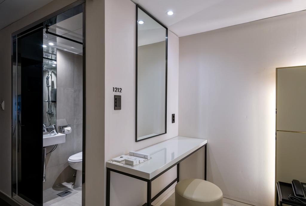 Hotel The Designers Yeouido Seoul Exterior photo