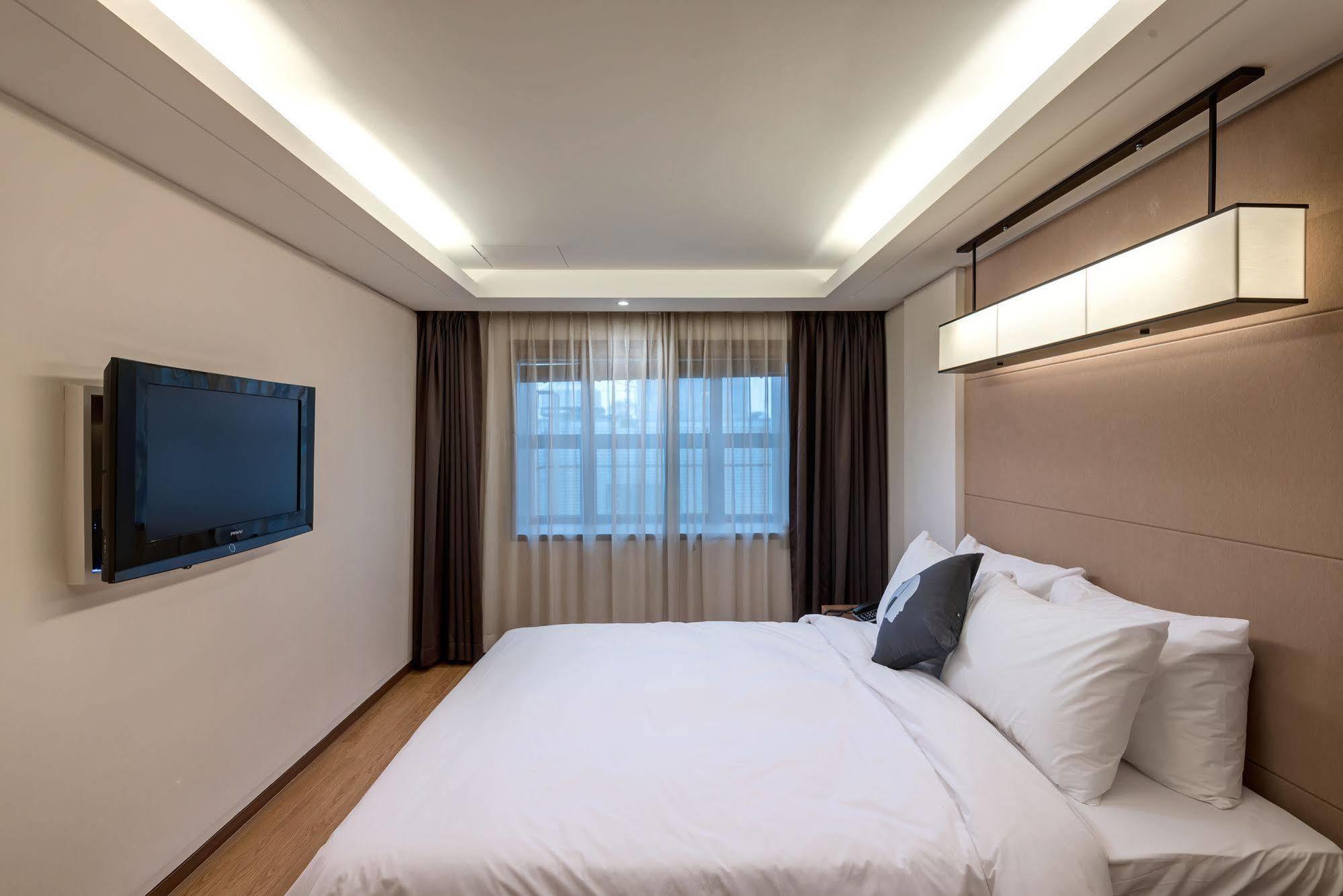 Hotel The Designers Yeouido Seoul Exterior photo